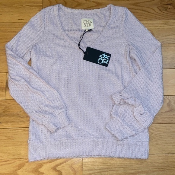 NWT Chaser Pullover with Ruffles on one sleeve, unique, size M - Picture 1 of 7